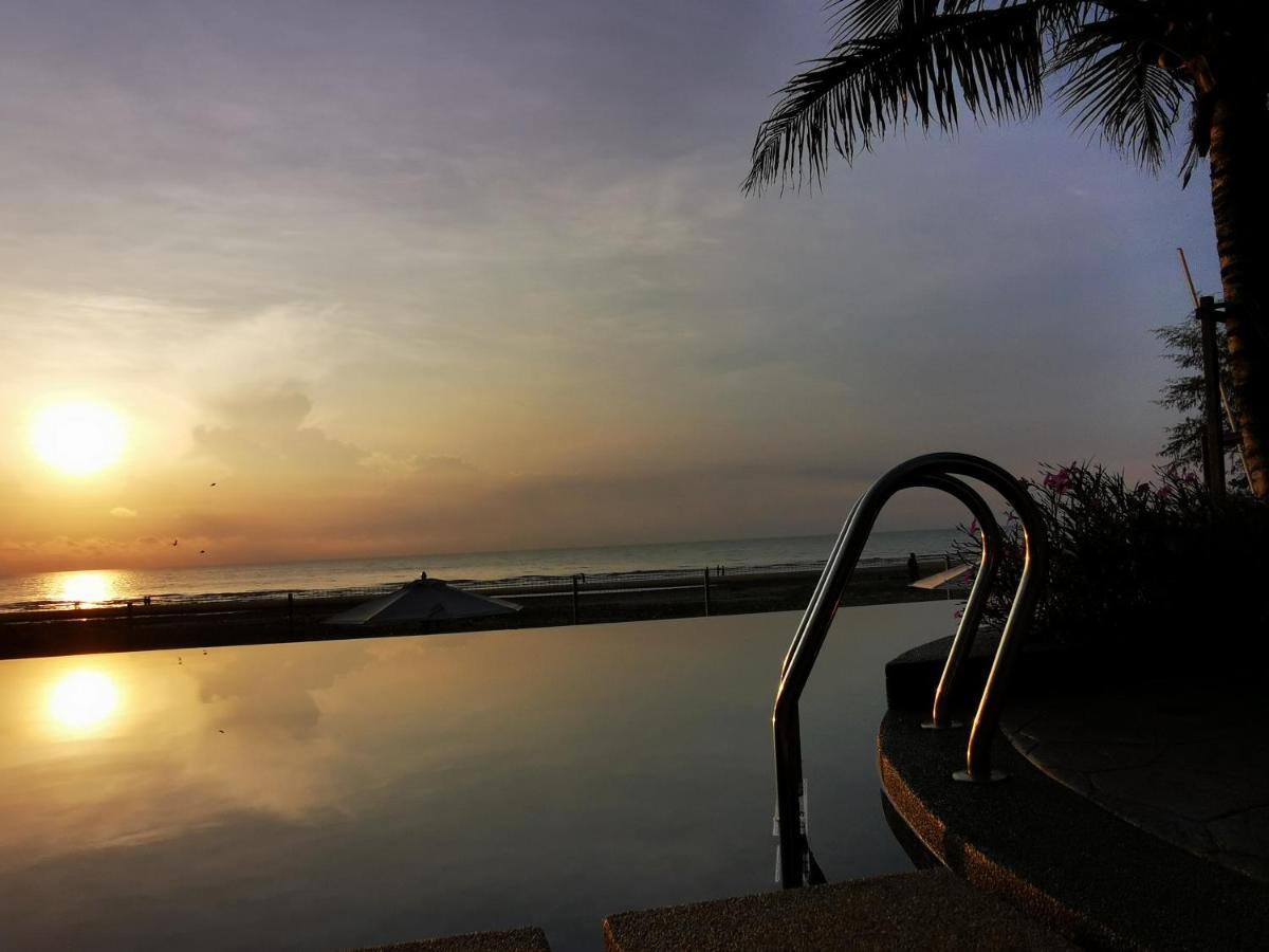 Timurbay Seafront By L'amour Kuantan